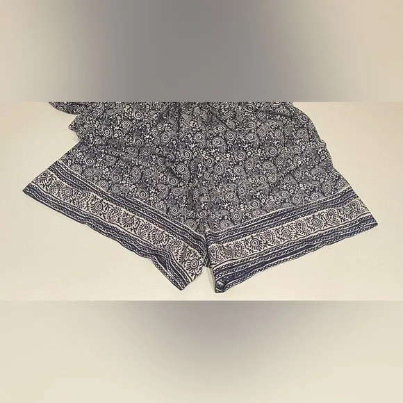 Ann Taylor LOFT Paisley Print Shorts Romper Size 14 - Picture 3 of 6
